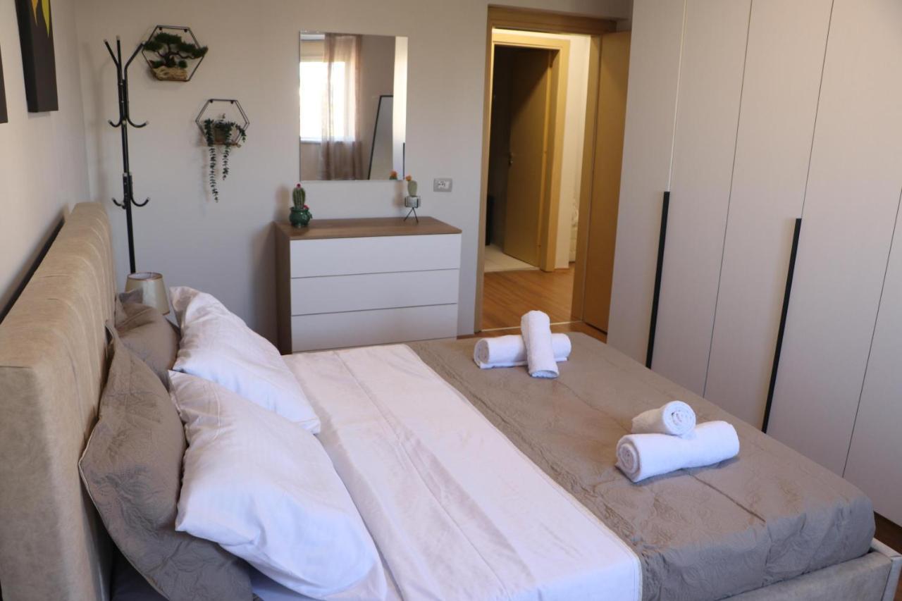Pine Apartment Tiranë Eksteriør bilde