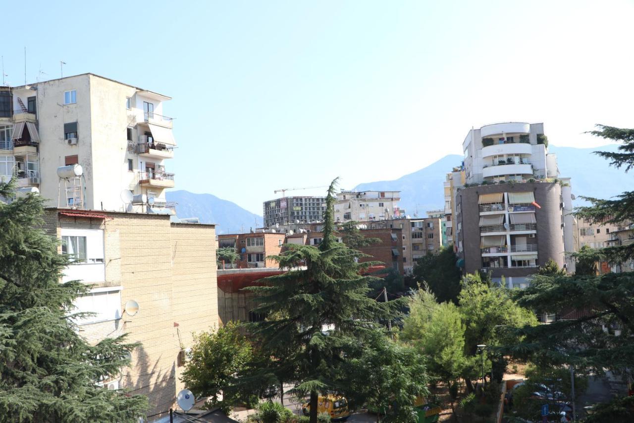 Pine Apartment Tiranë Eksteriør bilde
